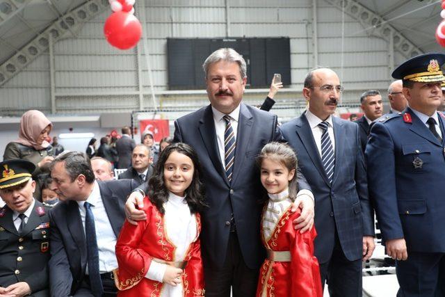 Melikgazi Belediye Başkanı Dr. Mustafa Palancıoğlu, “Akıl Küpü Bilgilendirme Otobüsü; Gelecek yıl 23 Nisan günü Çocuklarımıza hediyemiz olacak”