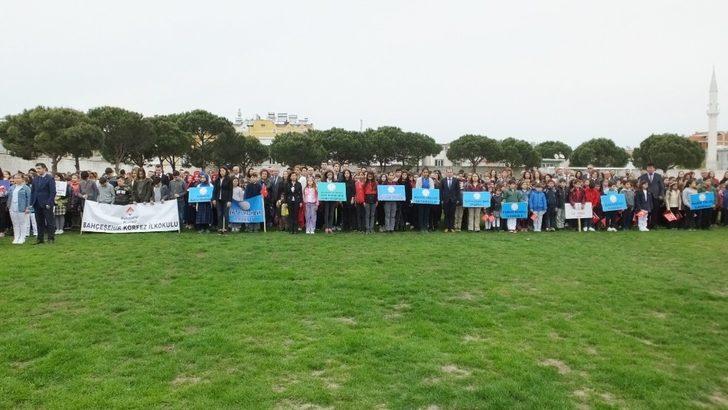 Burhaniye’de 23 Nisan törenlerine ritm gurubu damgasını vurdu G3