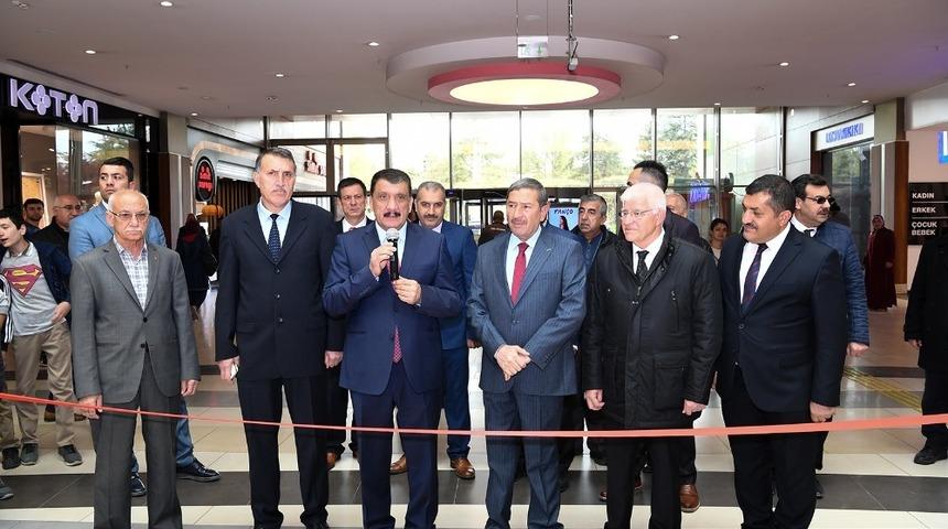 &Ouml;ğrencilerden geri d&ouml;n&uuml;ş&uuml;m sergisi