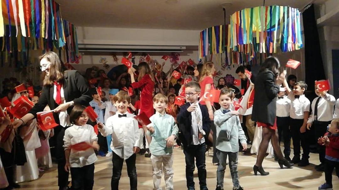 &Ouml;ğrencilerin g&ouml;sterisi b&uuml;y&uuml;k ilgi g&ouml;rd&uuml;