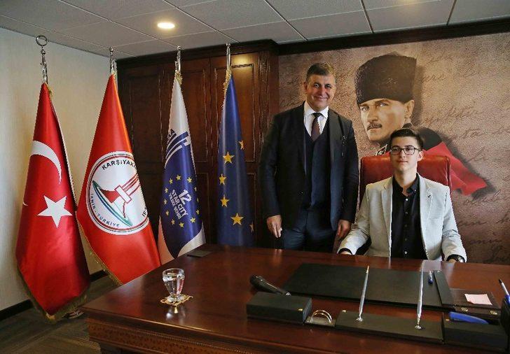 3 ilçede de başkanlar koltuklarını devretti, İZTO’da Çocuk Meclisi oluşturuldu G3