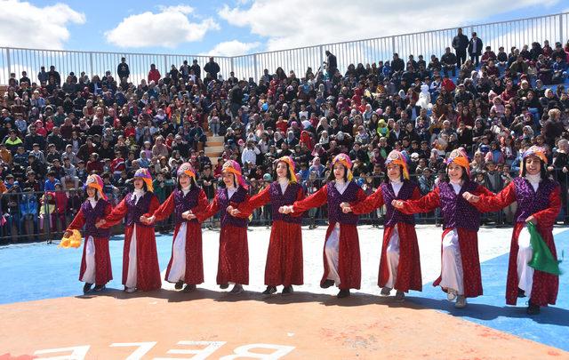 Van ve Hakkari'de 23 Nisan coşkusu