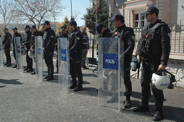 Çubuk Adliyesinde geniş güvenlik tedbiri