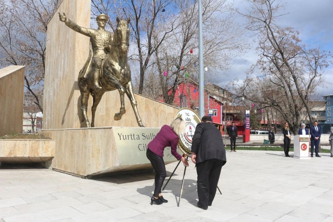 Ağrı&rsquo;da 23 Nisan Ulusal Egemenlik ve &Ccedil;ocuk Bayramı kutlandı