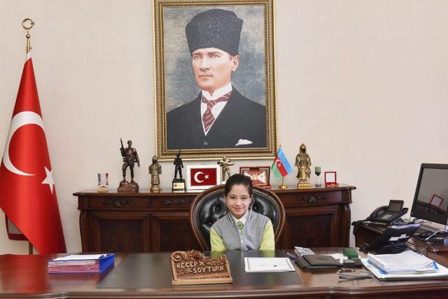 Vali Soytürk, koltuğunu devretti
