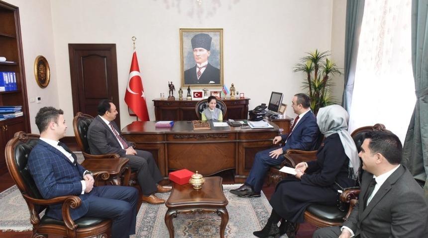 Vali Soyt&uuml;rk, koltuğunu devretti