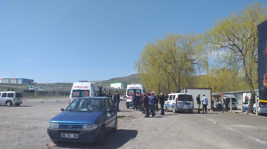 Başkentte oto pazarında silahlı kavga: 4 yaralı