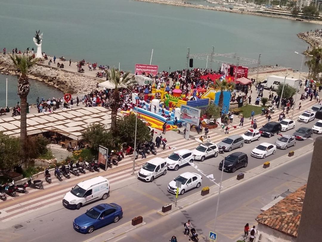 Kuşadası&rsquo;nda 23 Nisan coşkusu