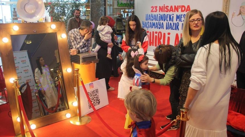 AVM’de 23 Nisan coşkusu