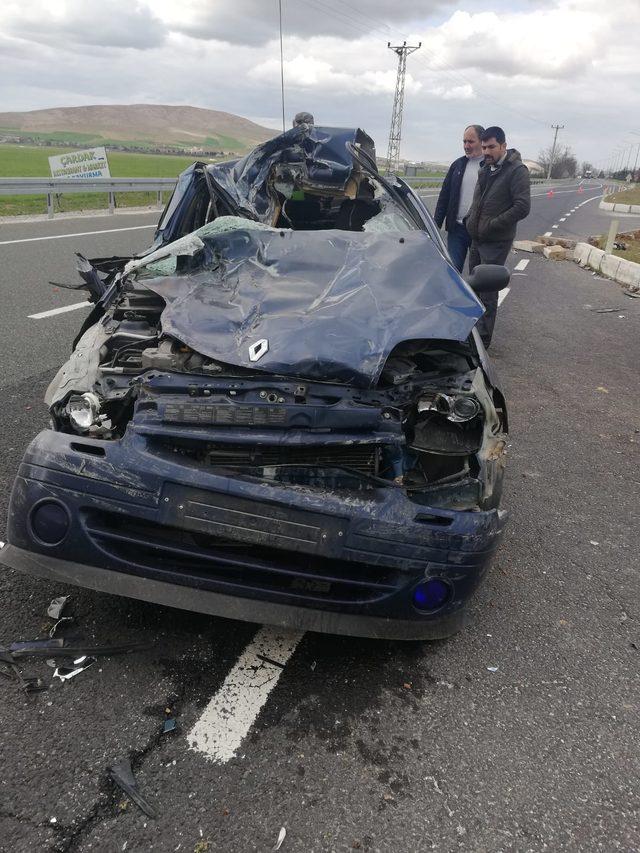 Elazığ'da 3 aracın karıştığı kaza: 5 yaralı