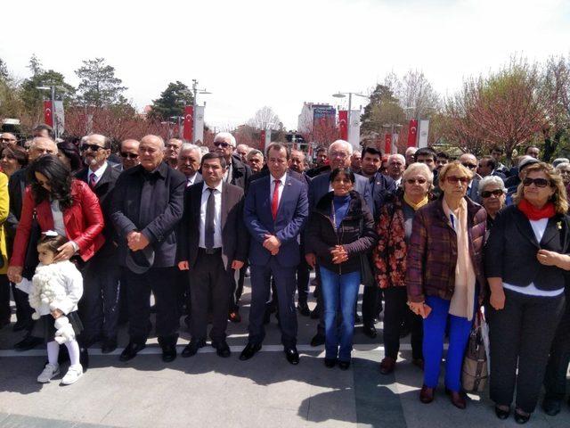 CHP’liler, 23 Nisan töreninde ’Andımız’ı yanlış okudu