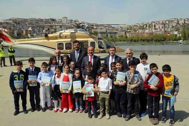 Bağcılarlı 23 öğrenci helikopterle İstanbul turu yaptı