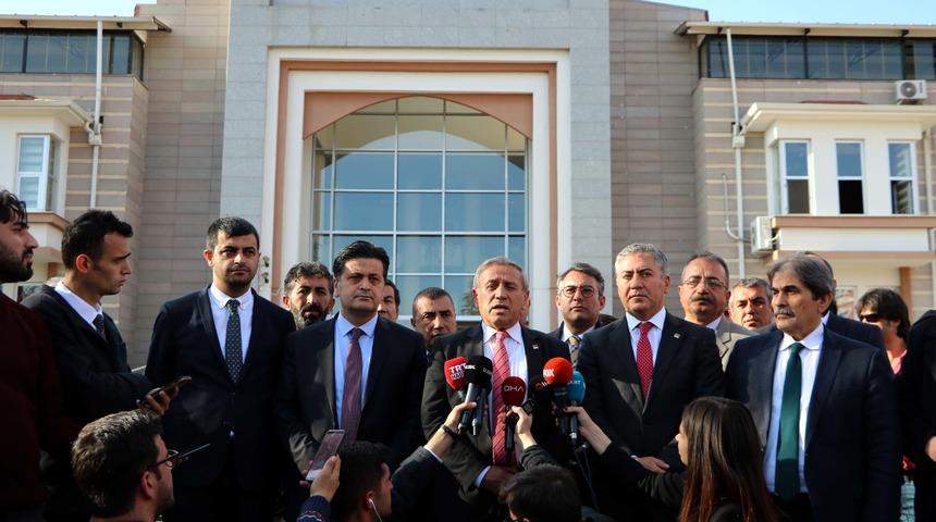 Kılı&ccedil;daroğlu, saldırı ile ilgili şikayette bulundu (2)