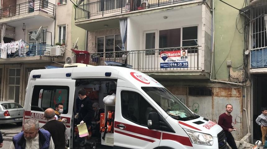 Kuşadası’ndaki yangında 1 kişi dumandan zehirlendi