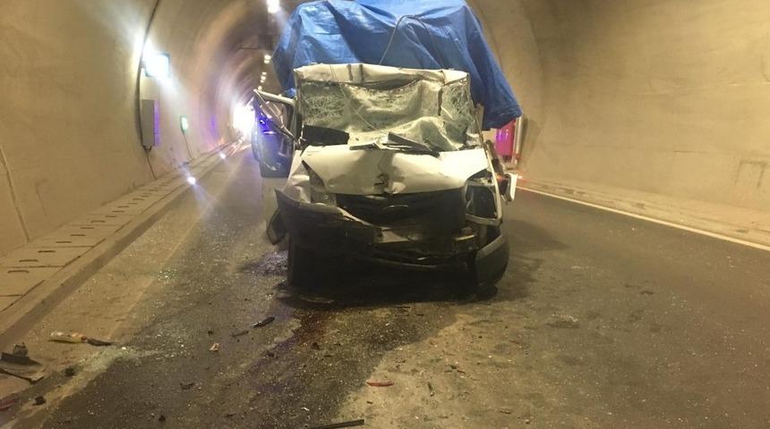 Erkenek t&uuml;nelinde kaza