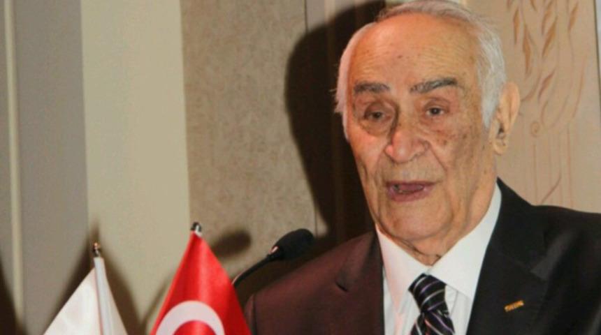 Trabzonspor'un kurucu üyelerinden Sabit Sabır vefat etti