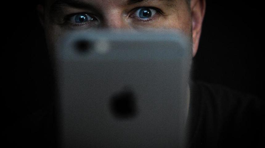 Apple'a şok dava! Yüz tanıma teknolojisi hayatını kararttı