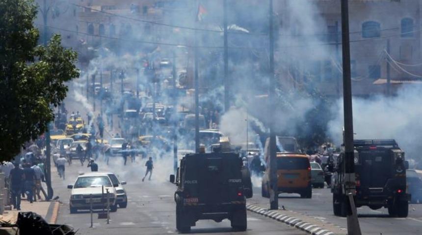 İsrail ordusu &ouml;ld&uuml;rd&uuml;ğ&uuml; Filistinlinin evini yıktı