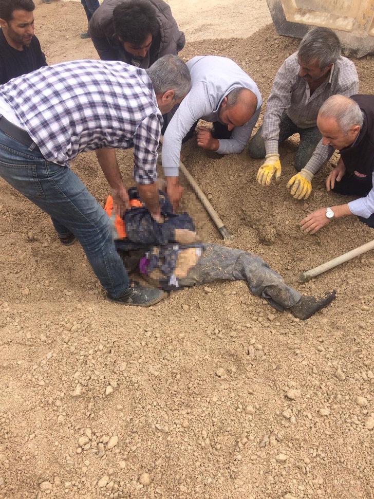 Korkunç kaza! Hafriyat kamyonunun döktüğü çakılın altında ezildi G3