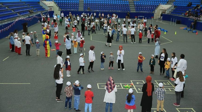 Çocuk Üniversitesi’nde 23 Nisan coşkusu yaşandı