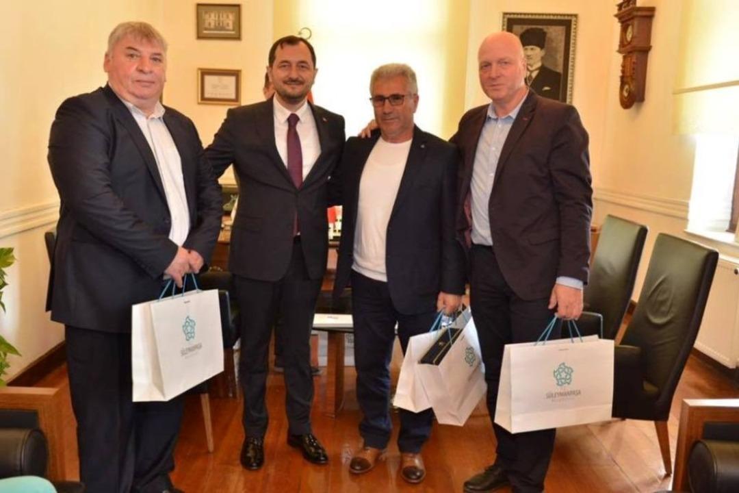 Bulgaristan ve Romanyalı yetkililer Y&uuml;ksel&rsquo;i tebrik etti