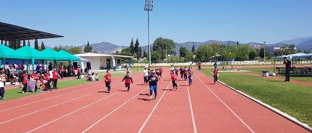 Aydın MY Kolej 23 Nisan’ı doyasıya kutladı