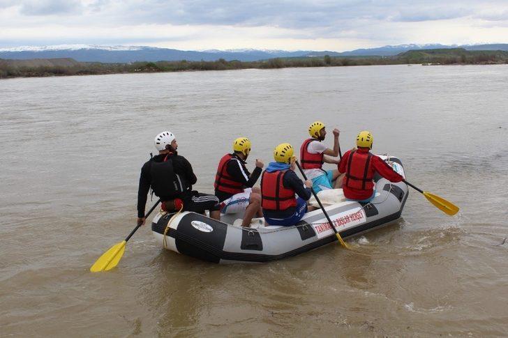 Murat Nehri’nde Rafting Heyecanı G4