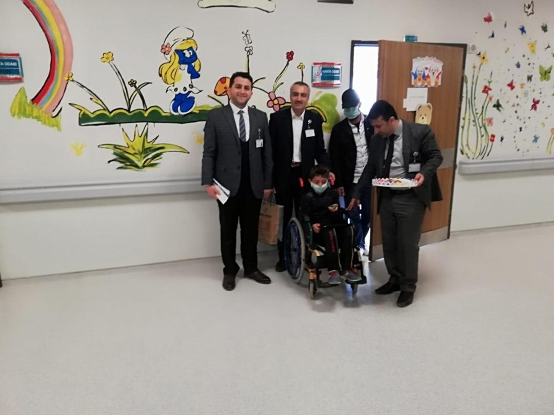 İl m&uuml;ft&uuml;l&uuml;ğ&uuml; manevi destek birimi 23 nisanda hasta &ccedil;ocukları unutmadı