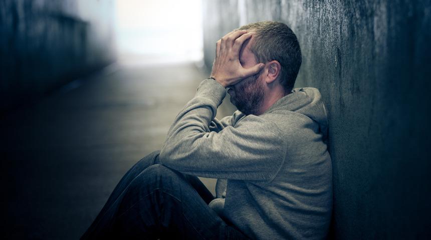 Bağımlılık şizofreniye yol açar mı? Bağımlılığın zararları nelerdir?