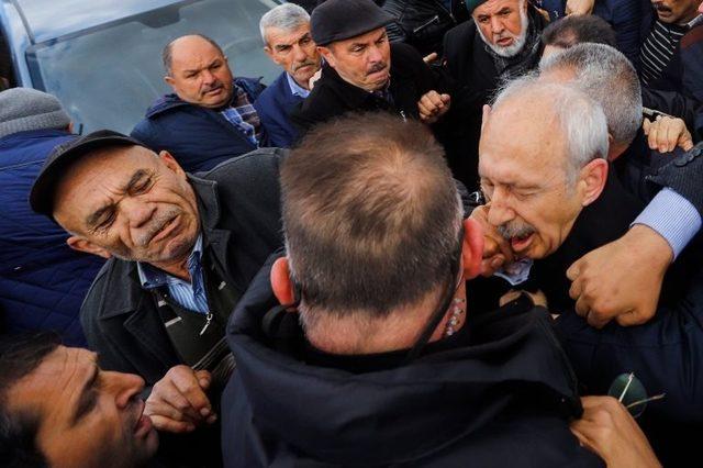 Osman Sarıgün, Kemal Kılıçdaroğlu'na yumruk atarken