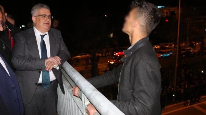 Adıyaman 1954 Spor'un k&uuml;me d&uuml;şmesini istemeyen taraftar intihara kalkıştı