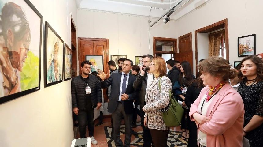 &Ouml;ğrenciler &ccedil;alışmalarını sergiledi