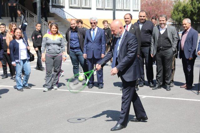 Başkan Çolakbayrakdar’dan gençlere müjde