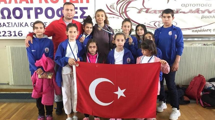 Bilecik Judo Takımı Yunanistan&rsquo;dan 7 madalya ile d&ouml;nd&uuml;