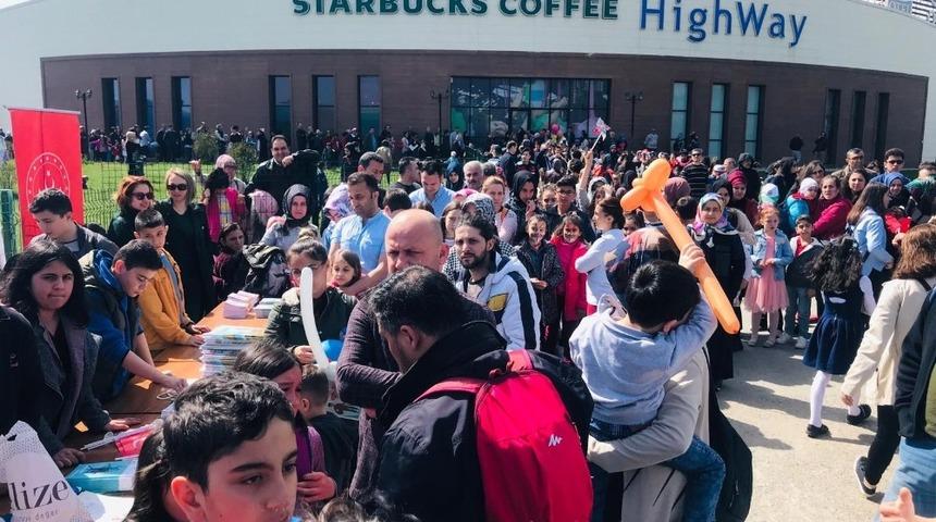 Highway&rsquo;de u&ccedil;urtma şenliği yapıldı