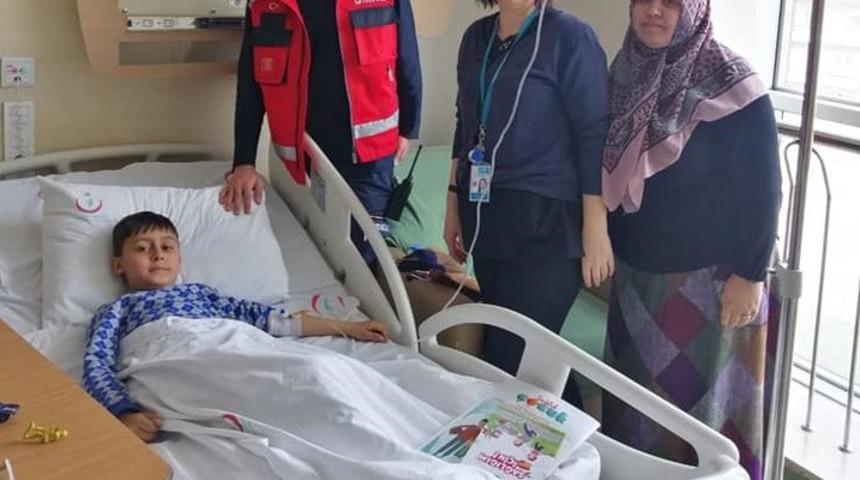 112 sağlık ekiplerinden duygulandıran ziyaret