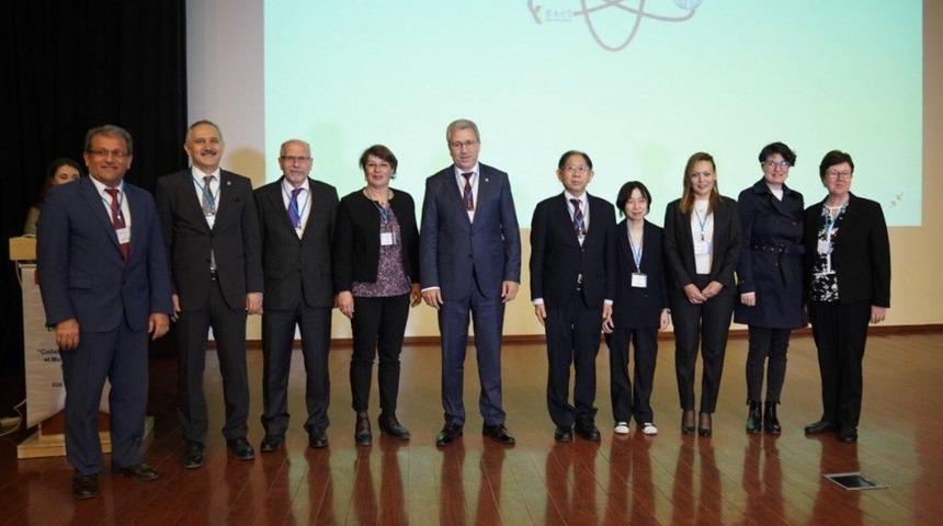 Rektör Prof. Dr. Budak: "Uluslararası multidisipliner çalışmaları önemsiyor ve teşvik ediyoruz"