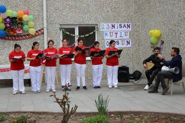 Özel Çocuklar 23 Nisan’ı kutladı