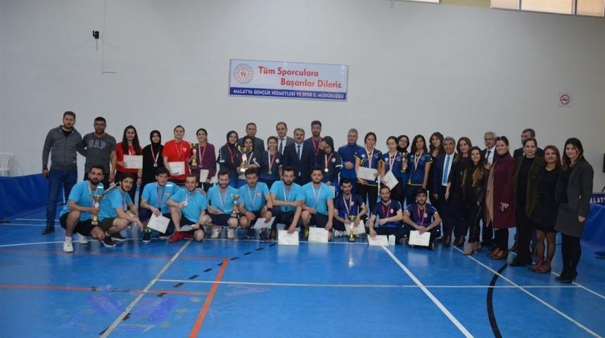 T&uuml;rkiye &uuml;&ccedil;&uuml;nc&uuml;s&uuml; oldular