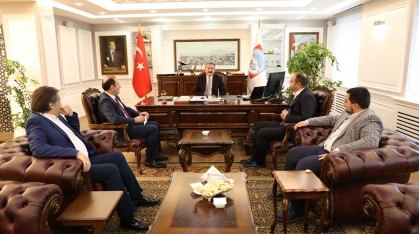 Melikgazi Belediye Başkanı Dr. Mustafa Palancıoğlu &ldquo;Hayırlı olsun ziyaretlerinde; projeler konuşuluyor, ortak &ccedil;alışmalar değerlendiriliyor&rdquo;