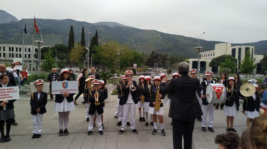 Forum Magnesia’da 23 Nisan coşkuyla kutlandı