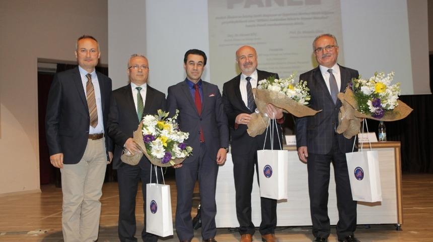 &Uuml;niversite&rsquo;de Ermeni meselesi ger&ccedil;eği konuşuldu