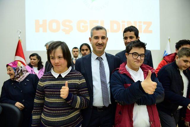 Başkan Çınar özel sporcuları ağırladı