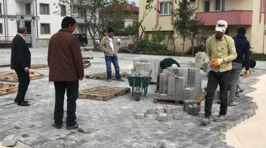 Başkanı Fevzi Kılı&ccedil; Hacıoğlu Mahallesinde devam &ccedil;alışmaları yerinde inceledi