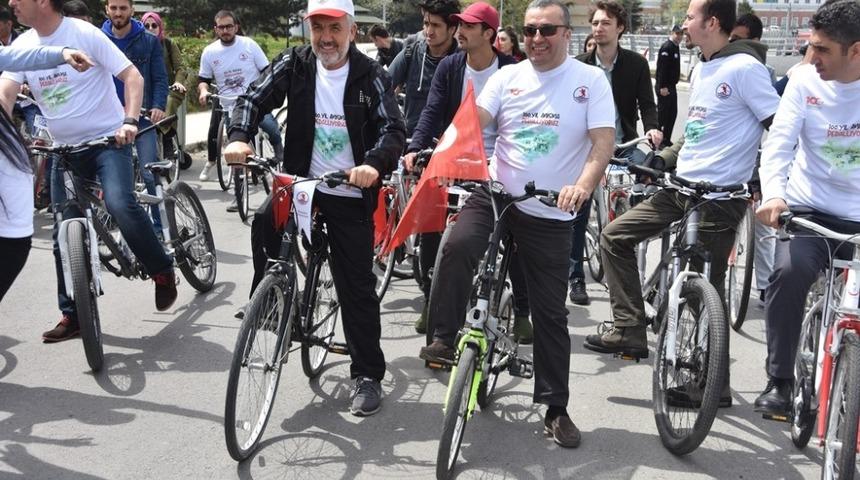 OM&Uuml; 100. yıl anısına pedalladı