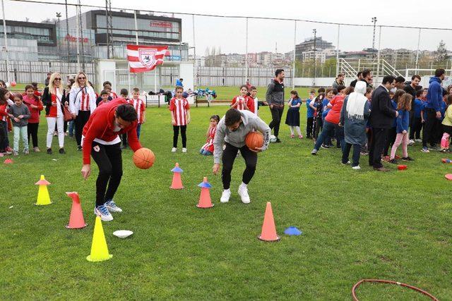 Yılport Samsunspor’da çocuk şenliği