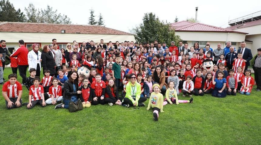 Yılport Samsunspor&rsquo;da &ccedil;ocuk şenliği
