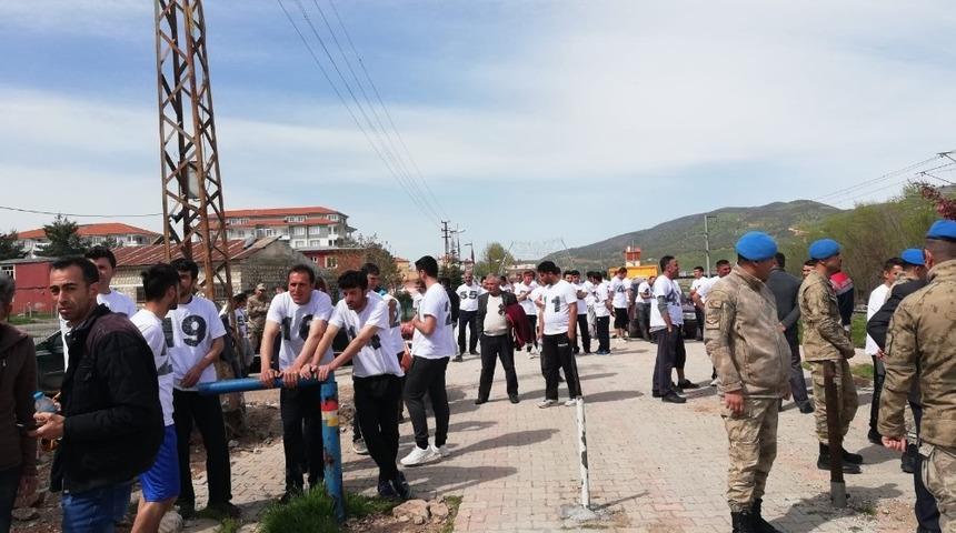 G&uuml;venlik korucu adayları m&uuml;lakata girdi