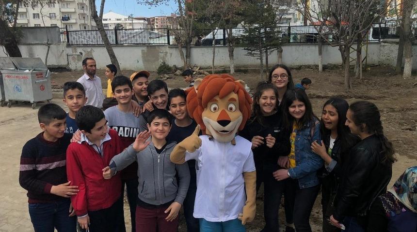 Van&rsquo;da &rsquo;23 Nisan Festivali&rsquo;