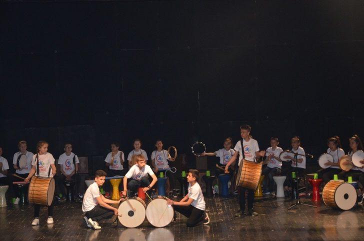 Balıkesir’de Çocuk Sanat Festivali devam ediyor G4